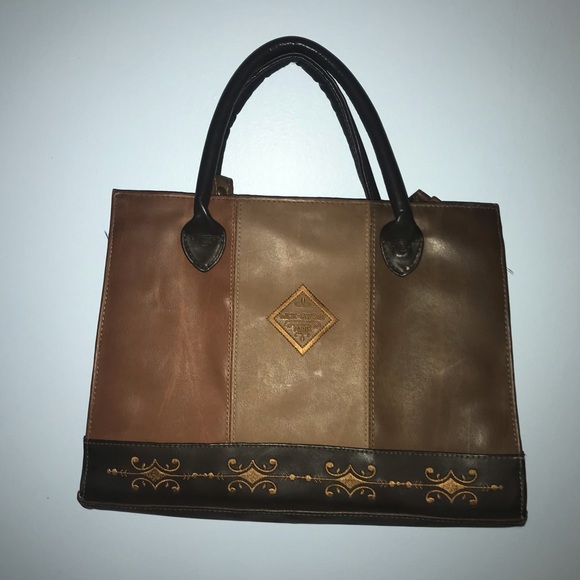 mick gwend paris bag